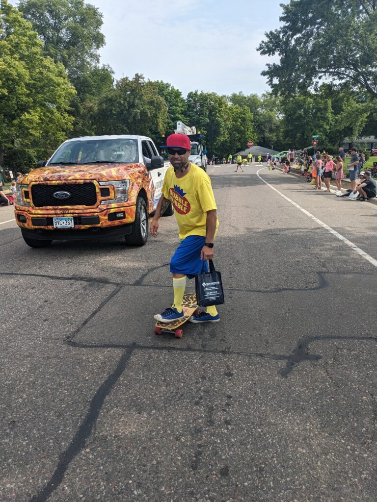 kiser construction dubble bubble boy at 2023 sherburne county fair parade