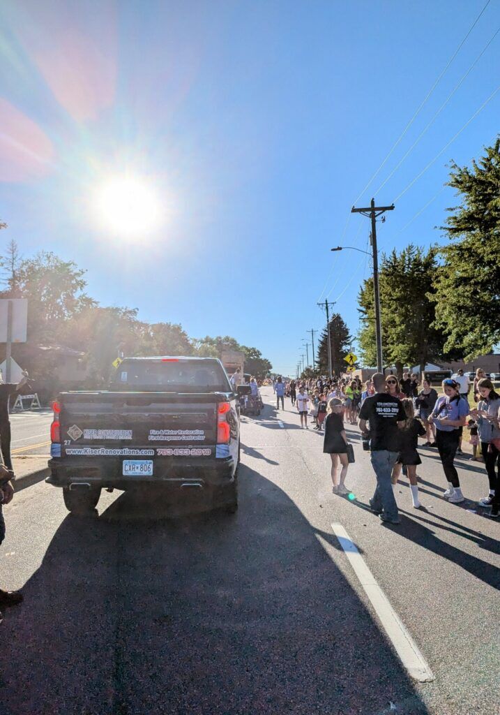 rsz_pxl_20240920_222117992~2 elk river homecoming parade